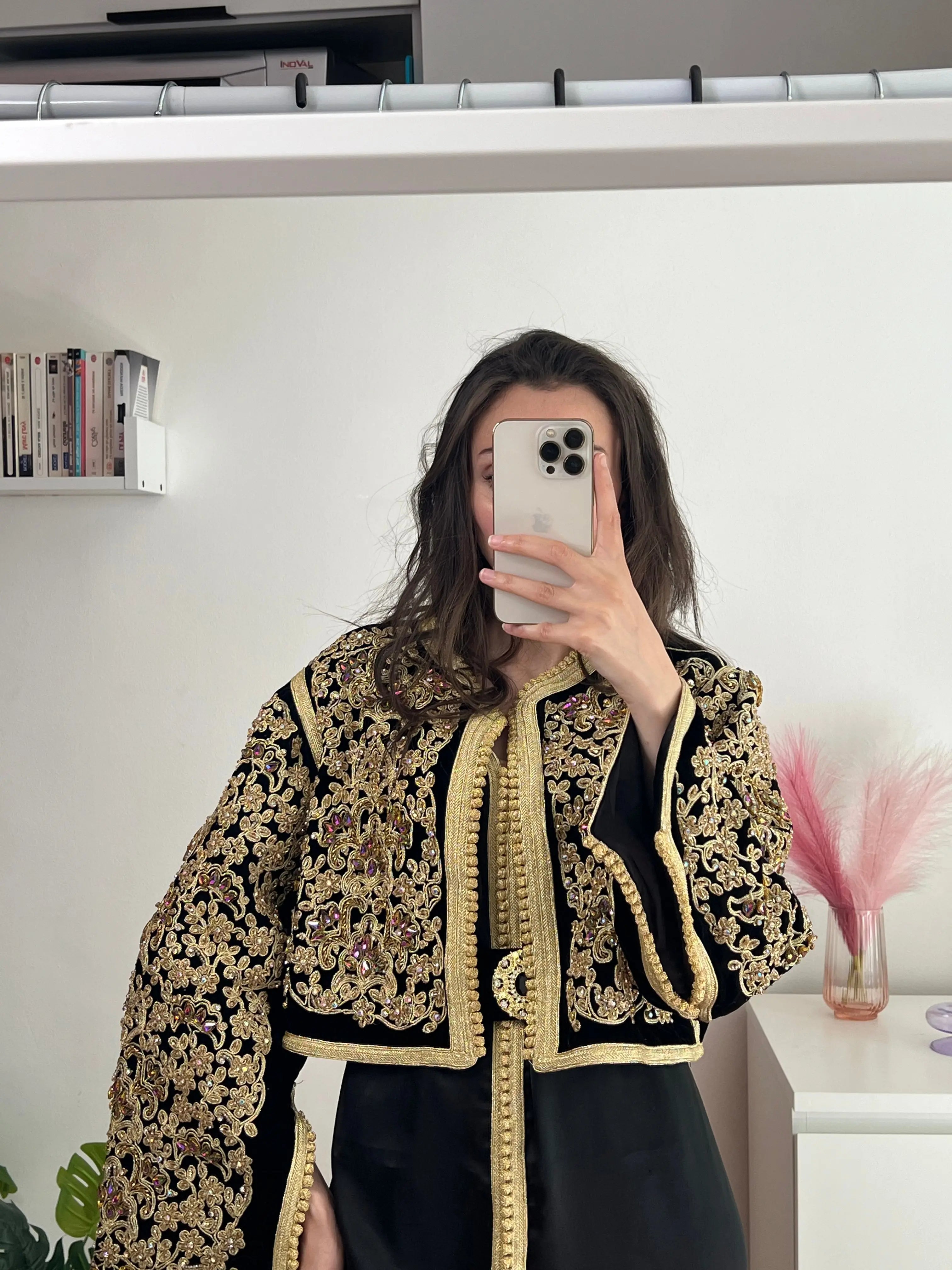 Caftan Noir et Or Royal Amrah