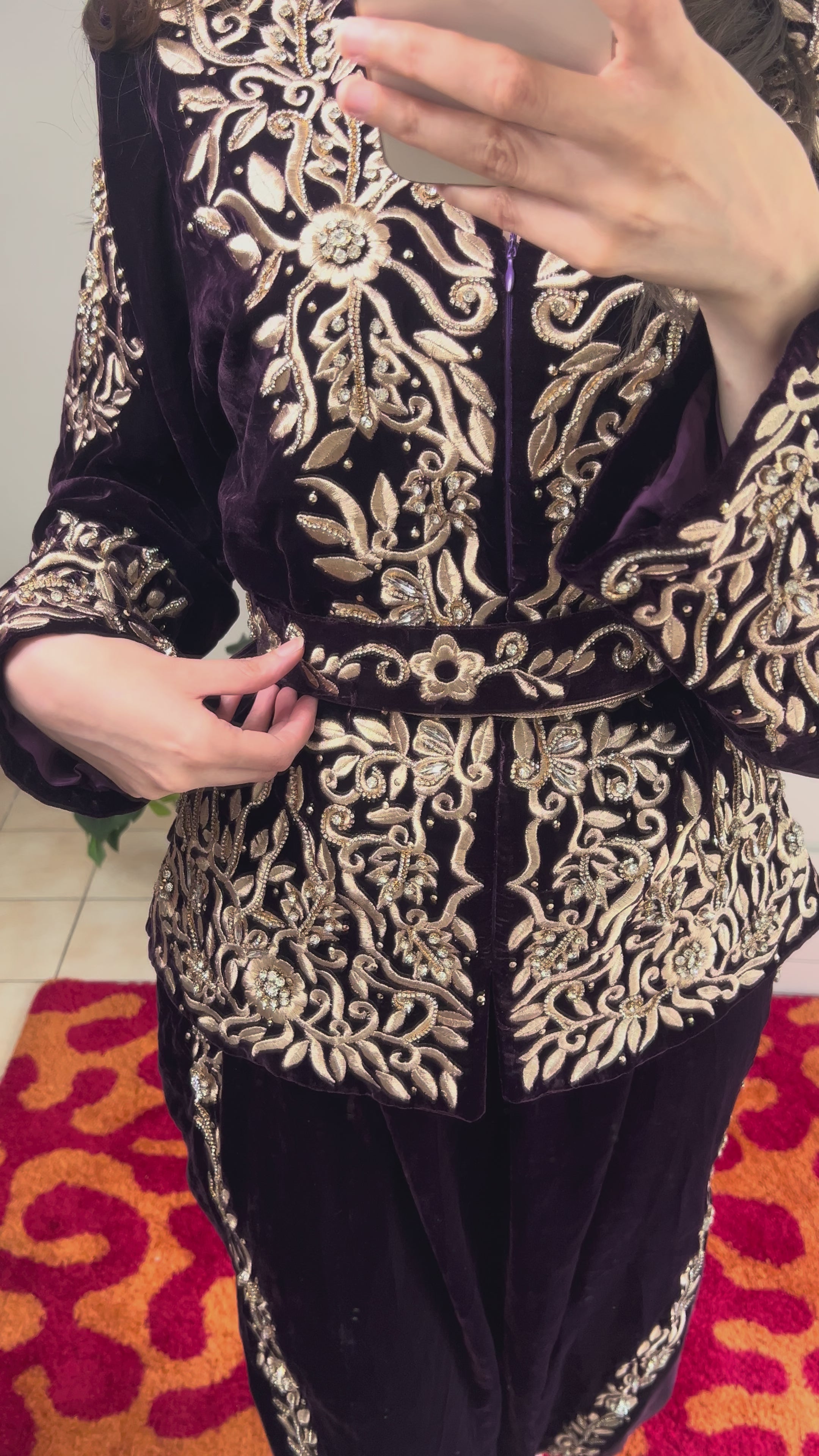 Karakou Aubergine an Velours
